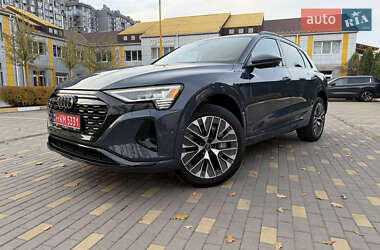 Позашляховик / Кросовер Audi Q8 e-tron 2023 в Києві