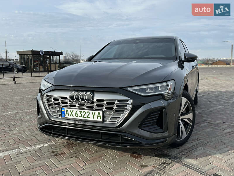 Внедорожник / Кроссовер Audi Q8 e-tron 2023 в Харькове