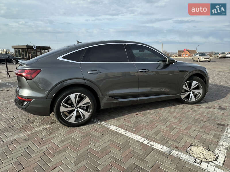 Внедорожник / Кроссовер Audi Q8 e-tron 2023 в Харькове