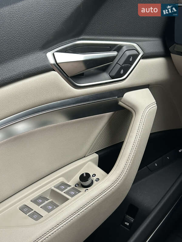 Внедорожник / Кроссовер Audi Q8 e-tron 2023 в Ровно фото 16 Внедорожник / Кроссовер Audi Q8 e-tron 2023 в Ровно