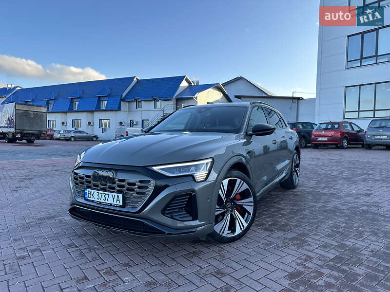 Внедорожник / Кроссовер Audi Q8 e-tron 2023 в Ровно