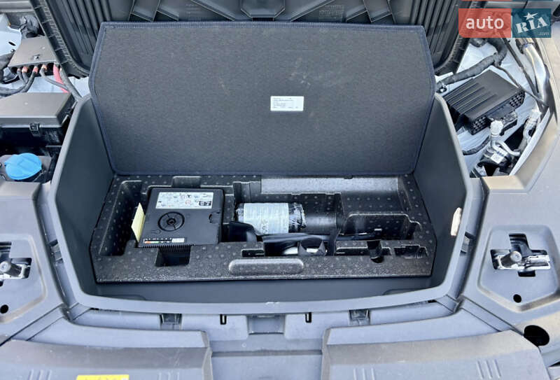 Внедорожник / Кроссовер Audi Q8 e-tron 2024 в Львове