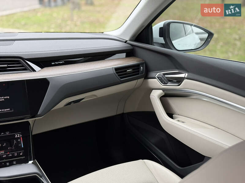 Внедорожник / Кроссовер Audi Q8 e-tron 2023 в Киеве фото 44 Внедорожник / Кроссовер Audi Q8 e-tron 2023 в Киеве