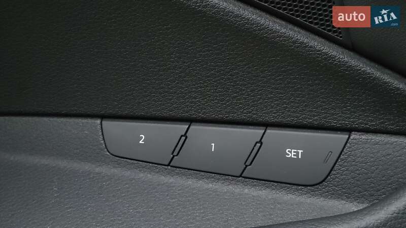 Внедорожник / Кроссовер Audi Q8 e-tron 2023 в Хмельницком фото 50 Внедорожник / Кроссовер Audi Q8 e-tron 2023 в Хмельницком