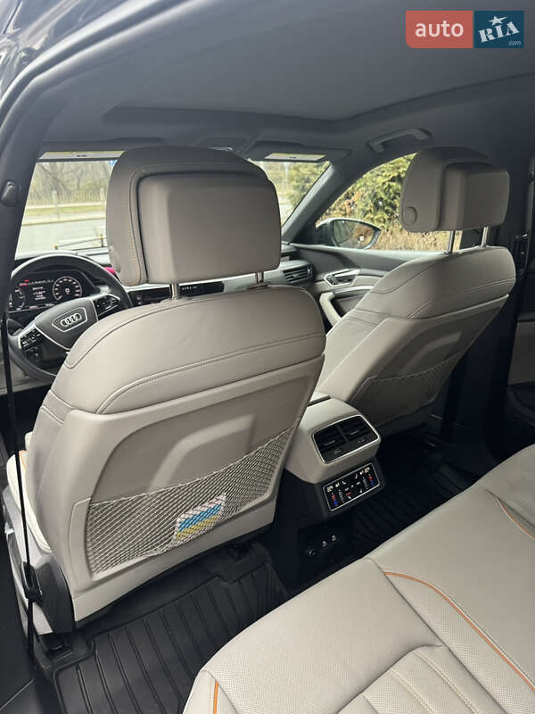 Внедорожник / Кроссовер Audi Q8 e-tron 2024 в Луцке фото 34 Внедорожник / Кроссовер Audi Q8 e-tron 2024 в Луцке