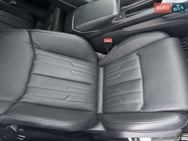 Внедорожник / Кроссовер Audi Q8 e-tron 2023 в Киеве фото 35 Внедорожник / Кроссовер Audi Q8 e-tron 2023 в Киеве