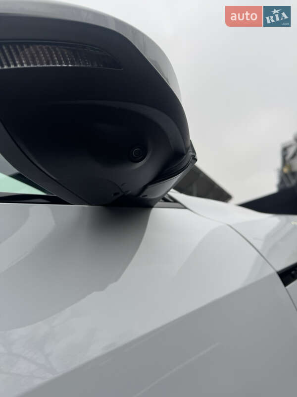 Внедорожник / Кроссовер Audi Q8 e-tron 2023 в Киеве фото 42 Внедорожник / Кроссовер Audi Q8 e-tron 2023 в Киеве