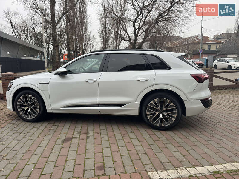 Внедорожник / Кроссовер Audi Q8 e-tron 2023 в Киеве фото 53 Внедорожник / Кроссовер Audi Q8 e-tron 2023 в Киеве