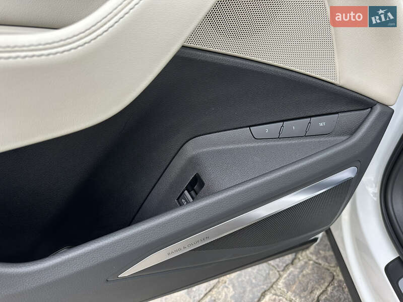 Внедорожник / Кроссовер Audi Q8 e-tron 2023 в Харькове