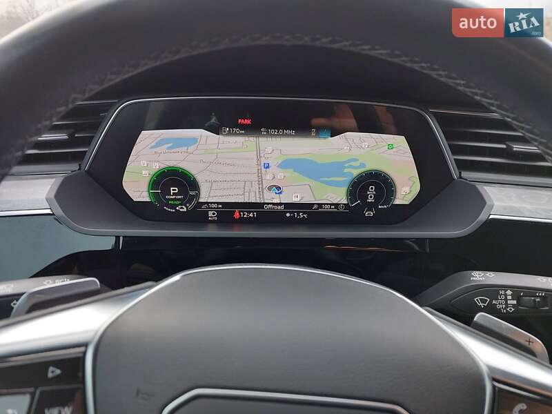 Внедорожник / Кроссовер Audi Q8 e-tron 2023 в Харькове