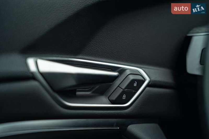 Внедорожник / Кроссовер Audi Q8 e-tron 2023 в Черновцах фото 22 Внедорожник / Кроссовер Audi Q8 e-tron 2023 в Черновцах