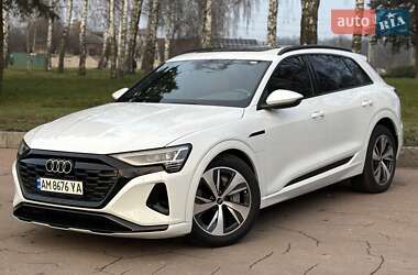 Позашляховик / Кросовер Audi Q8 e-tron 2024 в Києві