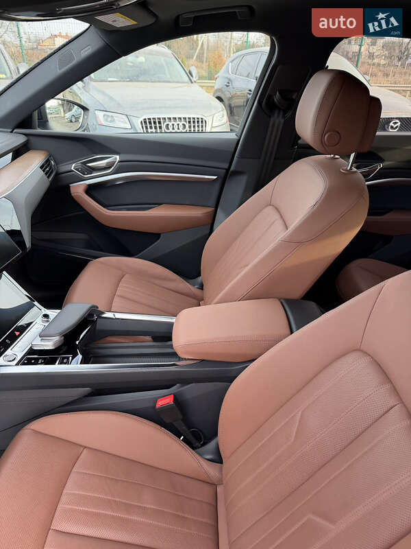 Внедорожник / Кроссовер Audi Q8 e-tron 2023 в Луцке