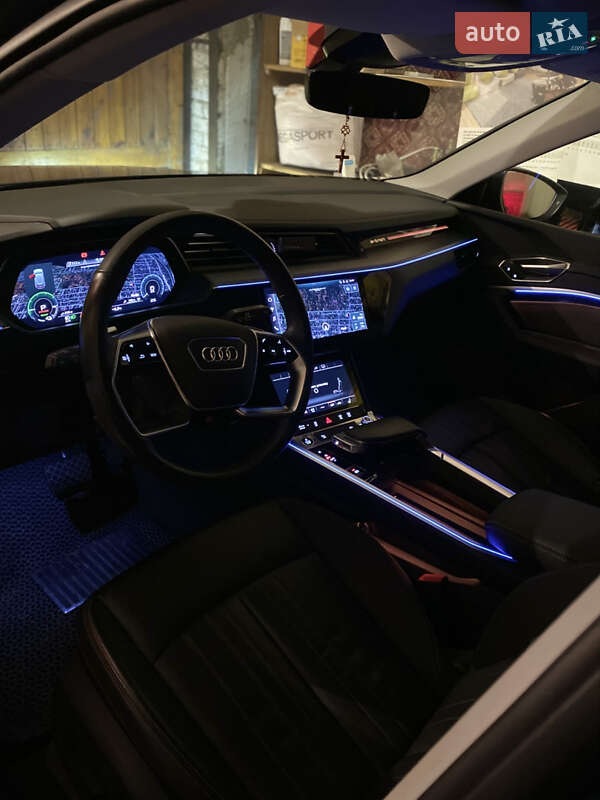 Внедорожник / Кроссовер Audi Q8 e-tron 2023 в Львове фото 7 Внедорожник / Кроссовер Audi Q8 e-tron 2023 в Львове