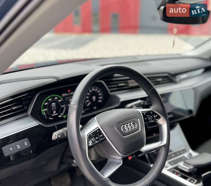 Внедорожник / Кроссовер Audi Q8 e-tron 2023 в Львове фото 30 Внедорожник / Кроссовер Audi Q8 e-tron 2023 в Львове