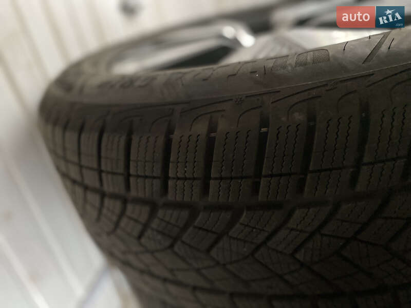 Внедорожник / Кроссовер Audi Q8 e-tron 2023 в Львове фото 36 Внедорожник / Кроссовер Audi Q8 e-tron 2023 в Львове