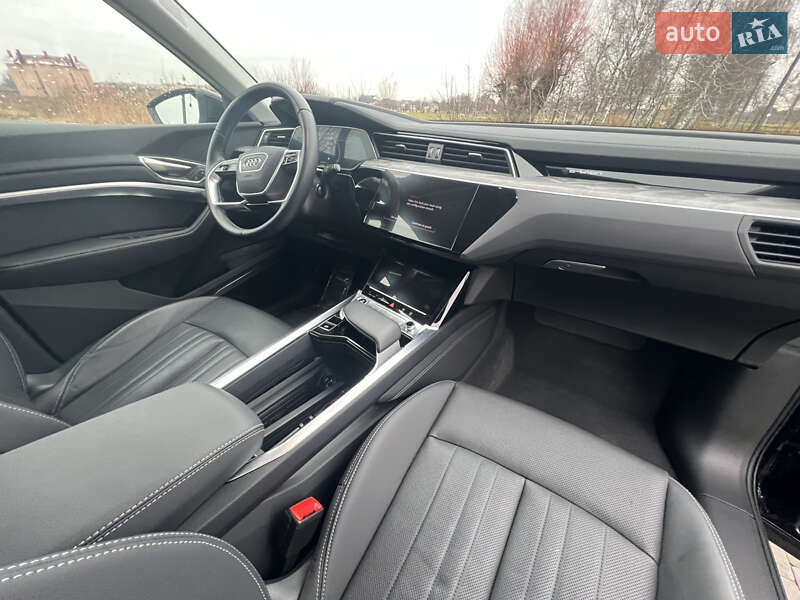 Внедорожник / Кроссовер Audi Q8 e-tron 2024 в Здолбунове фото 25 Внедорожник / Кроссовер Audi Q8 e-tron 2024 в Здолбунове