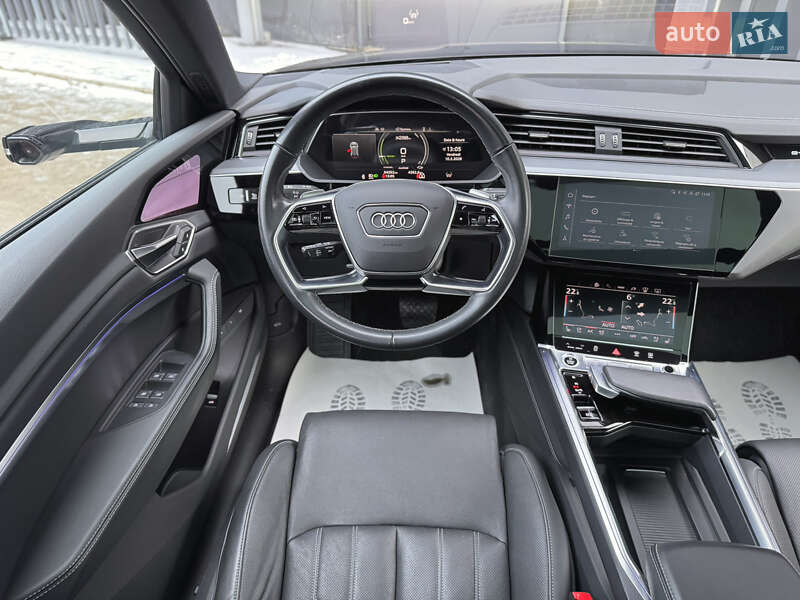 Внедорожник / Кроссовер Audi Q8 e-tron 2023 в Киеве фото 3 Внедорожник / Кроссовер Audi Q8 e-tron 2023 в Киеве