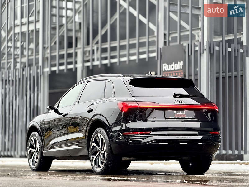 Внедорожник / Кроссовер Audi Q8 e-tron 2023 в Киеве фото 8 Внедорожник / Кроссовер Audi Q8 e-tron 2023 в Киеве