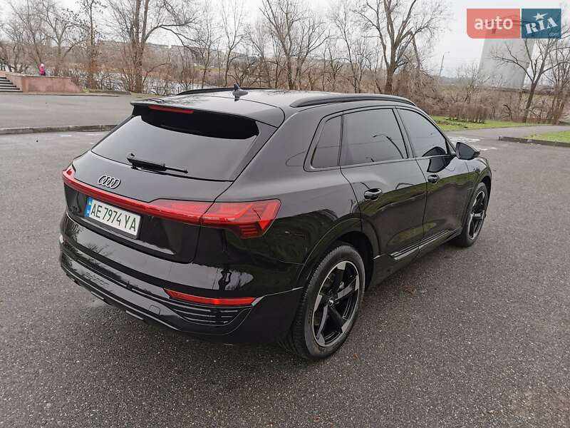 Внедорожник / Кроссовер Audi Q8 e-tron 2024 в Кривом Роге фото 8 Внедорожник / Кроссовер Audi Q8 e-tron 2024 в Кривом Роге