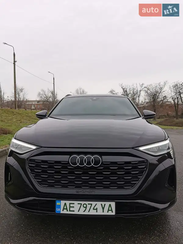 Audi Q8 e-tron 2024