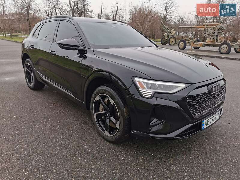 Внедорожник / Кроссовер Audi Q8 e-tron 2024 в Кривом Роге фото 13 Внедорожник / Кроссовер Audi Q8 e-tron 2024 в Кривом Роге