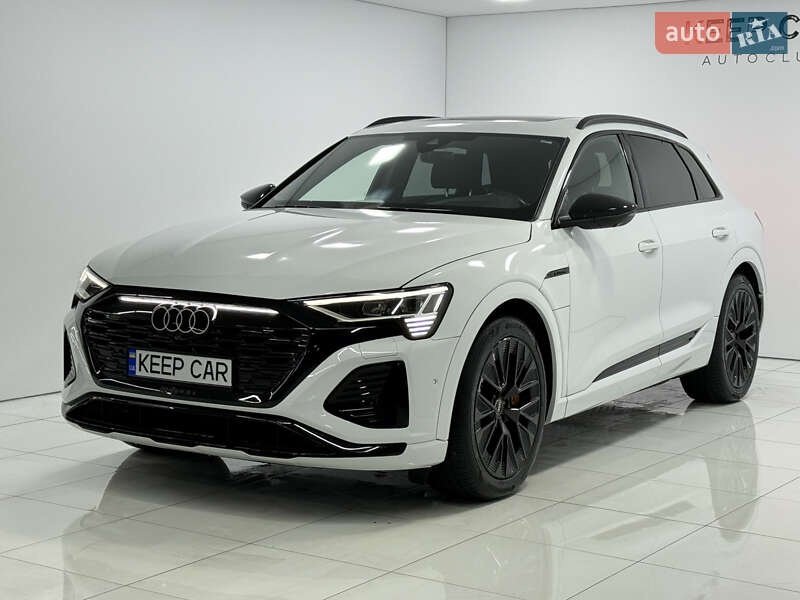Позашляховик / Кросовер Audi Q8 e-tron 2023 в Одесі