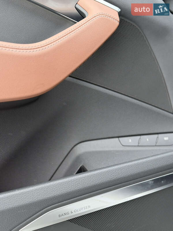 Внедорожник / Кроссовер Audi Q8 e-tron 2023 в Киеве фото 15 Внедорожник / Кроссовер Audi Q8 e-tron 2023 в Киеве