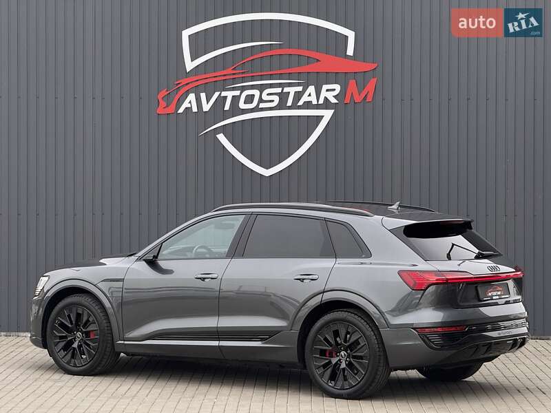 Внедорожник / Кроссовер Audi Q8 e-tron 2023 в Мукачево