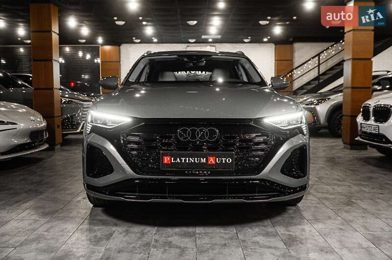 Внедорожник / Кроссовер Audi Q8 e-tron 2023 в Одессе фото 35 Внедорожник / Кроссовер Audi Q8 e-tron 2023 в Одессе