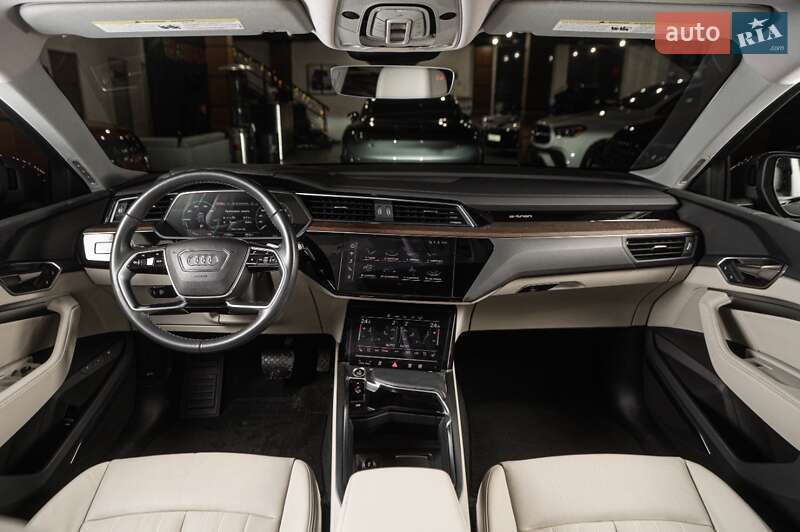 Внедорожник / Кроссовер Audi Q8 e-tron 2023 в Одессе фото 43 Внедорожник / Кроссовер Audi Q8 e-tron 2023 в Одессе