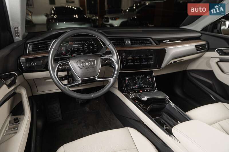 Внедорожник / Кроссовер Audi Q8 e-tron 2023 в Одессе фото 53 Внедорожник / Кроссовер Audi Q8 e-tron 2023 в Одессе