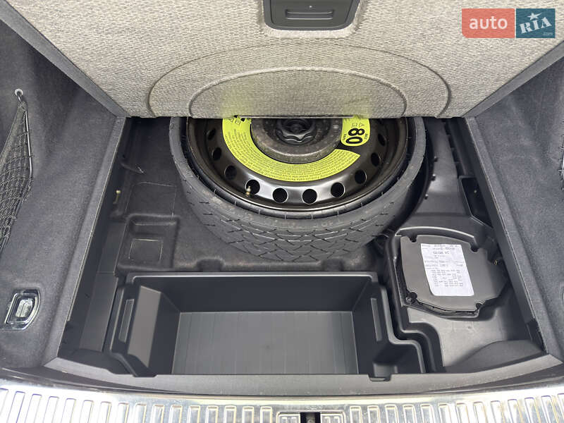 Позашляховик / Кросовер Audi Q8 e-tron 2023 в Києві