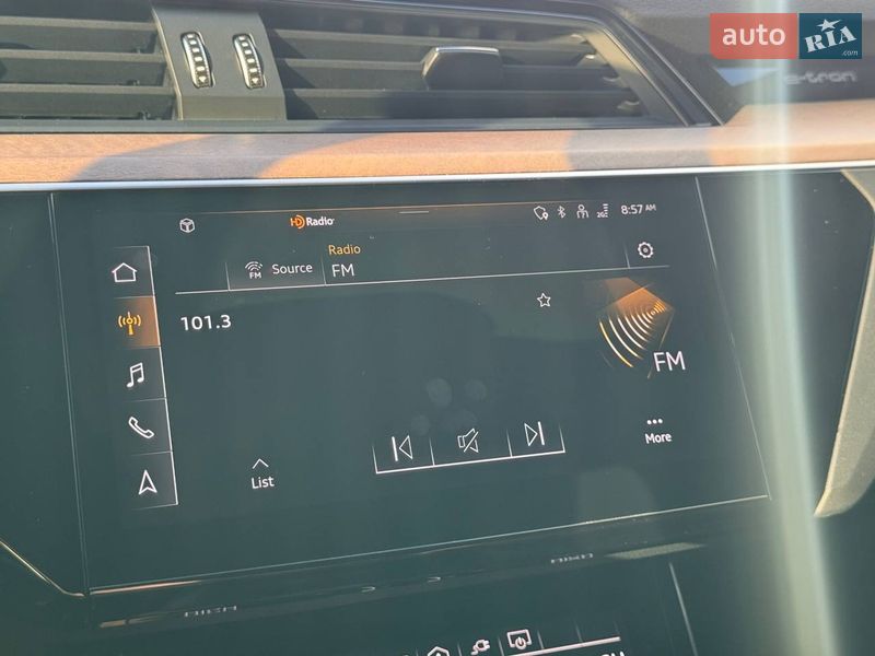 Внедорожник / Кроссовер Audi Q8 e-tron 2023 в Киеве