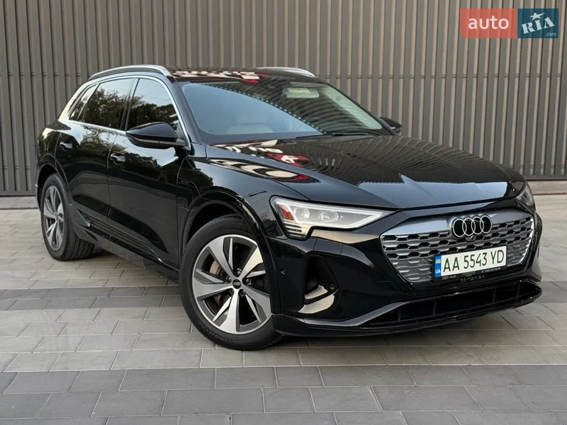 Audi Q8 e-tron 2023