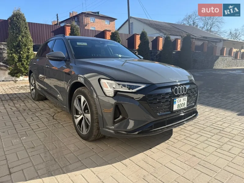 Audi Q8 e-tron 2023