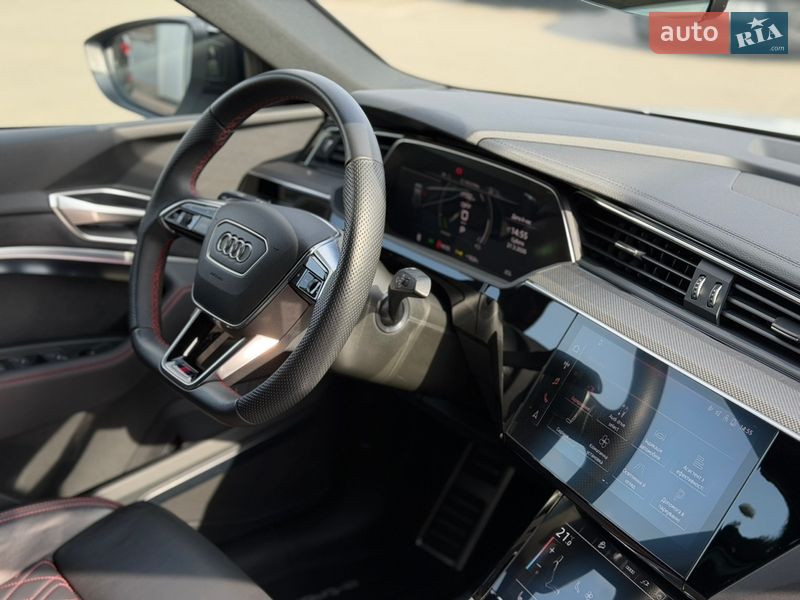 Внедорожник / Кроссовер Audi Q8 e-tron 2023 в Хмельницком