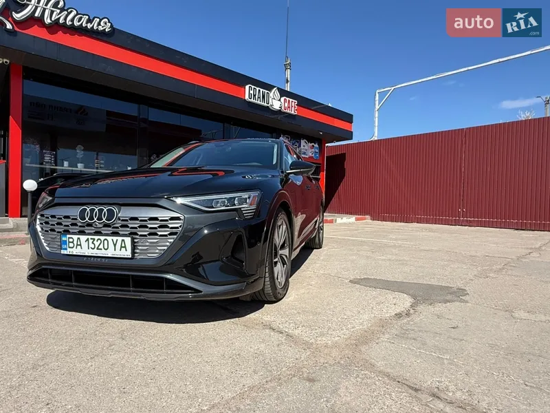 Audi Q8 e-tron 2023