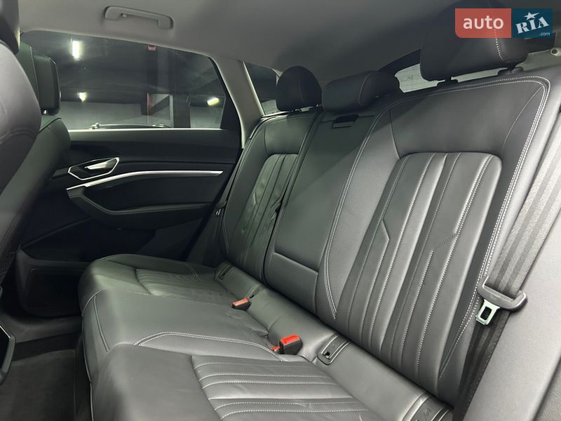 Позашляховик / Кросовер Audi Q8 e-tron 2023 в Чернівцях фото 31 Позашляховик / Кросовер Audi Q8 e-tron 2023 в Чернівцях