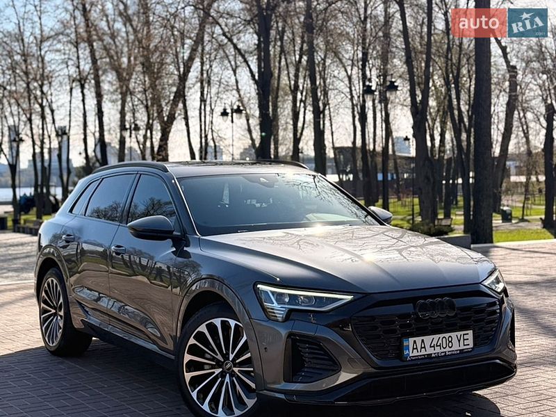 2023 Audi Q8-E-Tron, VIN WAUZZZGE5RB049065:plate — фото 1 (autoria)