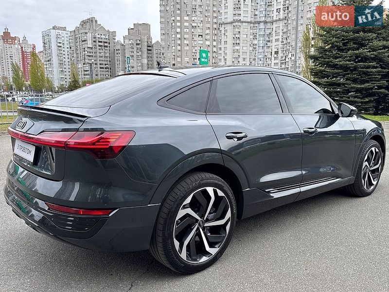 Внедорожник / Кроссовер Audi Q8 e-tron 2024 в Киеве