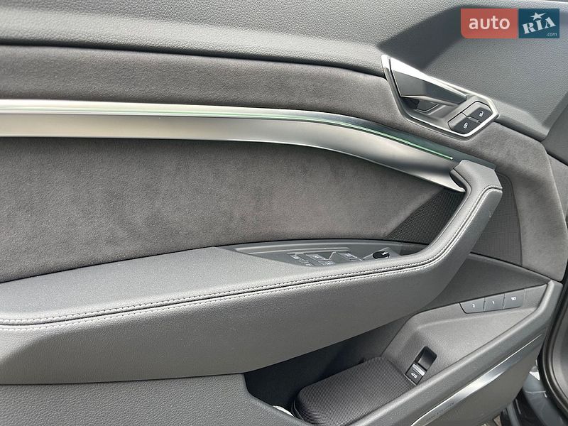 Внедорожник / Кроссовер Audi Q8 e-tron 2024 в Киеве
