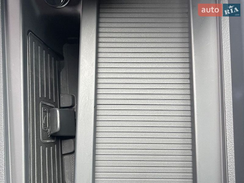 Внедорожник / Кроссовер Audi Q8 e-tron 2024 в Киеве