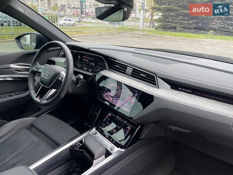 Внедорожник / Кроссовер Audi Q8 e-tron 2024 в Киеве