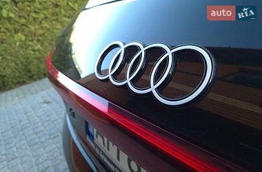 Позашляховик / Кросовер Audi Q8 e-tron 2023 в Києві