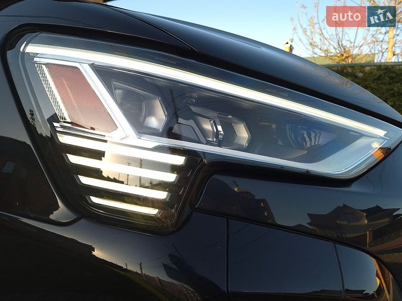 Позашляховик / Кросовер Audi Q8 e-tron 2023 в Києві