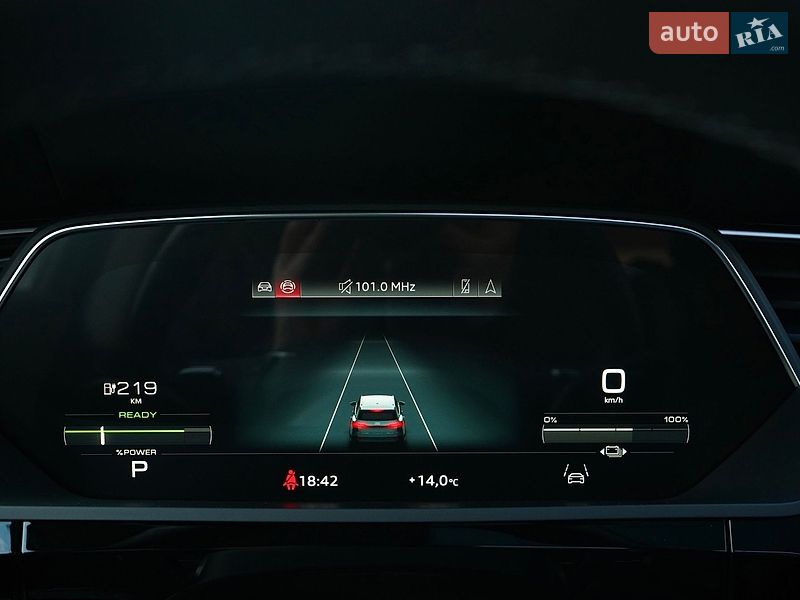 Внедорожник / Кроссовер Audi Q8 e-tron 2023 в Львове