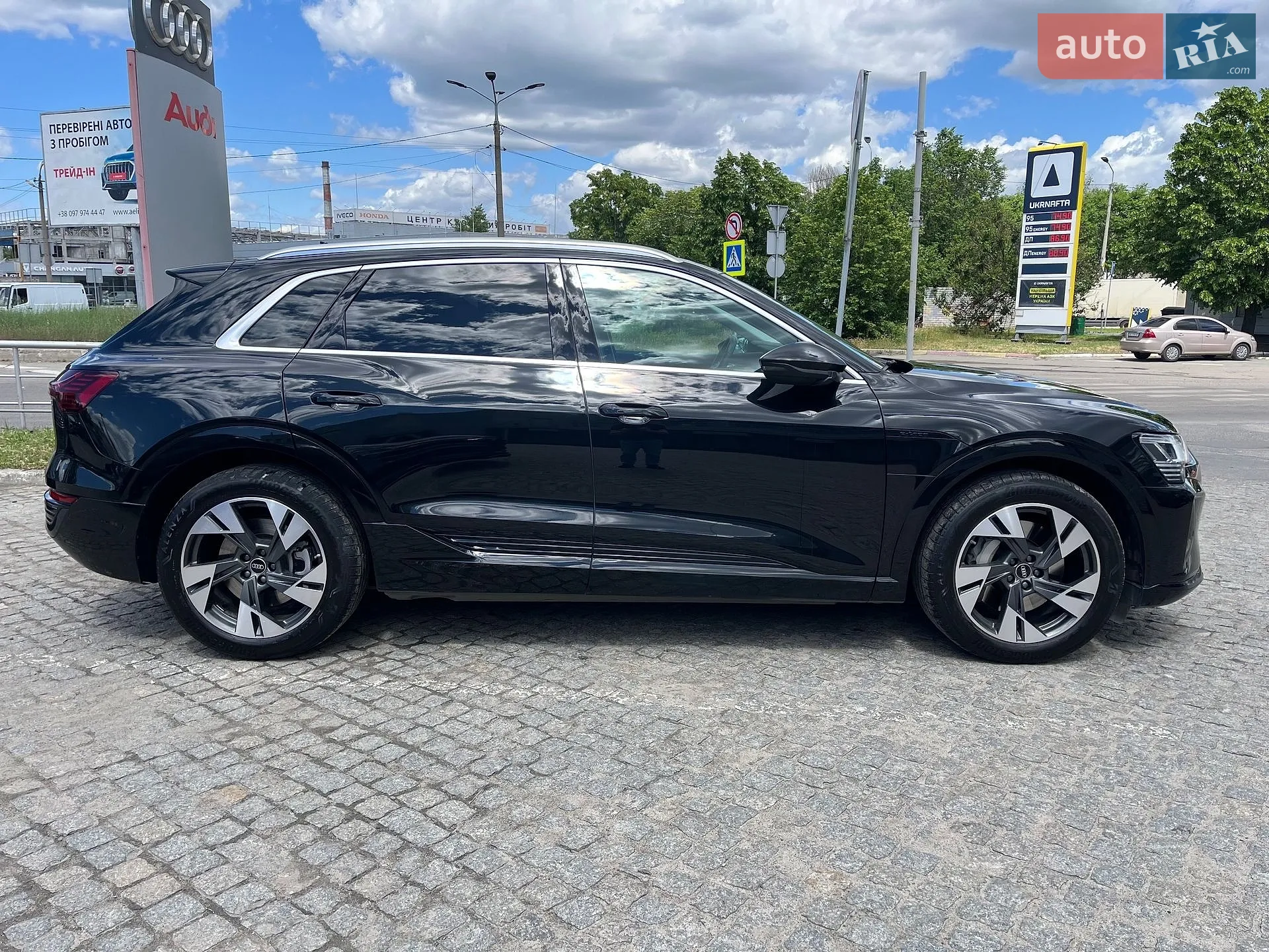 2023 Audi Q8 - мініатюра 11