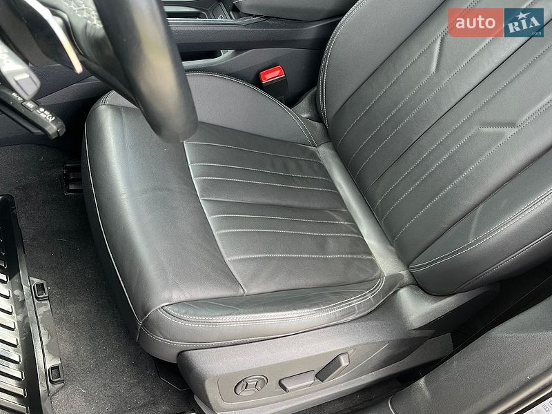 Внедорожник / Кроссовер Audi Q8 e-tron 2023 в Днепре