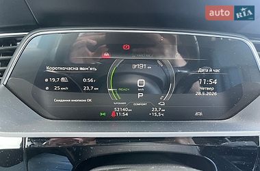 Внедорожник / Кроссовер Audi Q8 e-tron 2023 в Днепре